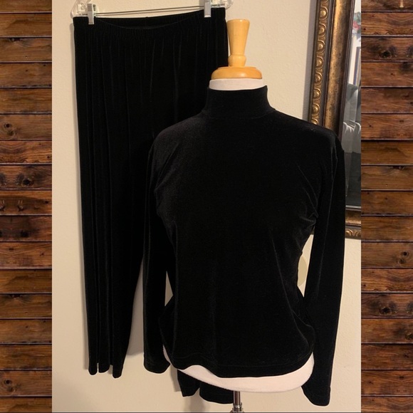 TSUNAMI SET 2 PIECES . Top and Pants